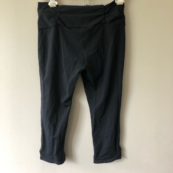 Under Armour 3/4 tights - size M - Picture 2 of 4